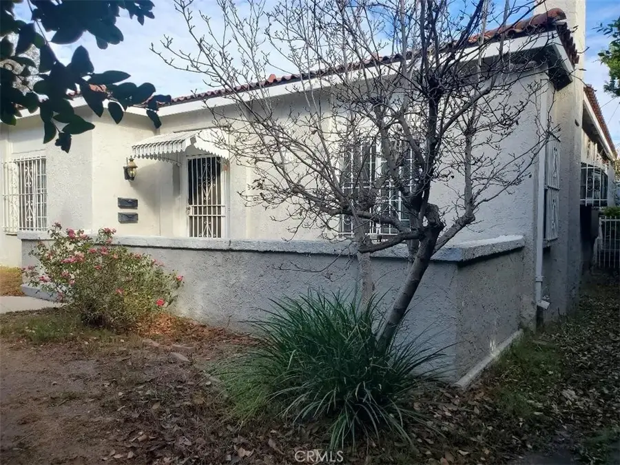 250 N Ridgewood Place North, Los Angeles, CA 90004 - Image #2