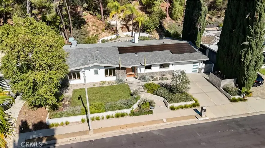 4676 Arriba Drive, Tarzana, CA 91356 - Image #2