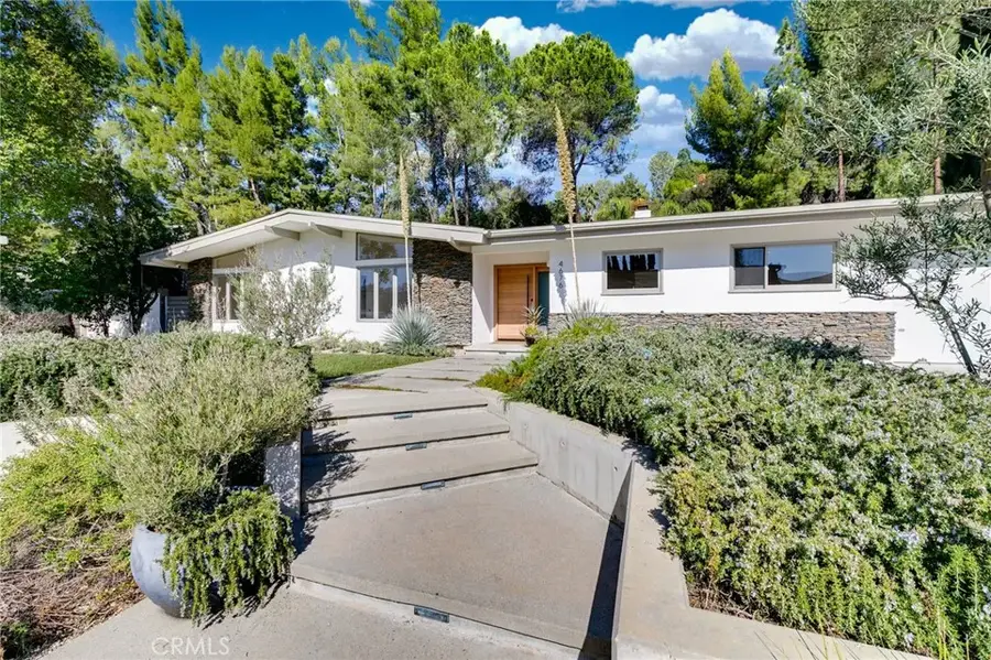 4676 Arriba Drive, Tarzana, CA 91356 - Image #3