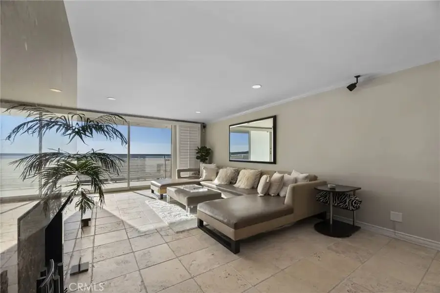 4 Jib Street #3, Marina Del Rey, CA 90292 - Image #2