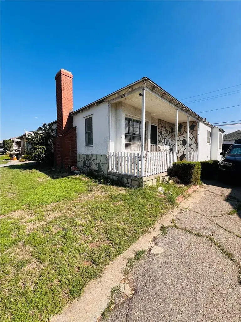424 N Via Val Verde, Montebello, CA 90640 - Image #2