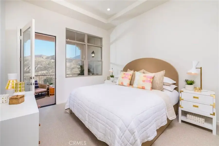 126 Sunnyside, Irvine, CA 92618 - Image #3