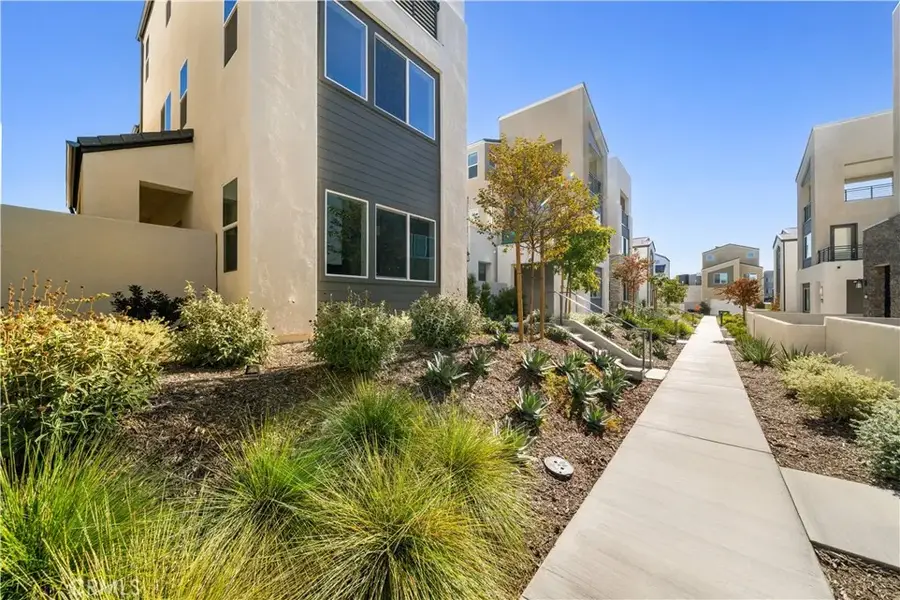 165 Sawbuck, Irvine, CA 92618 - Image #3