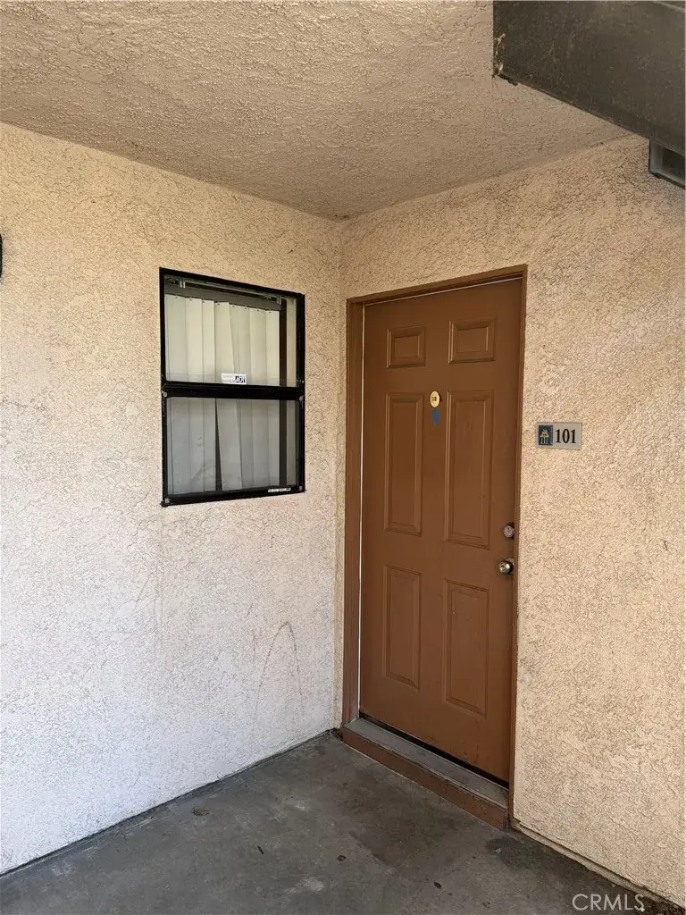 1315 Massachusetts #101, Riverside, CA 92507 - Image #2