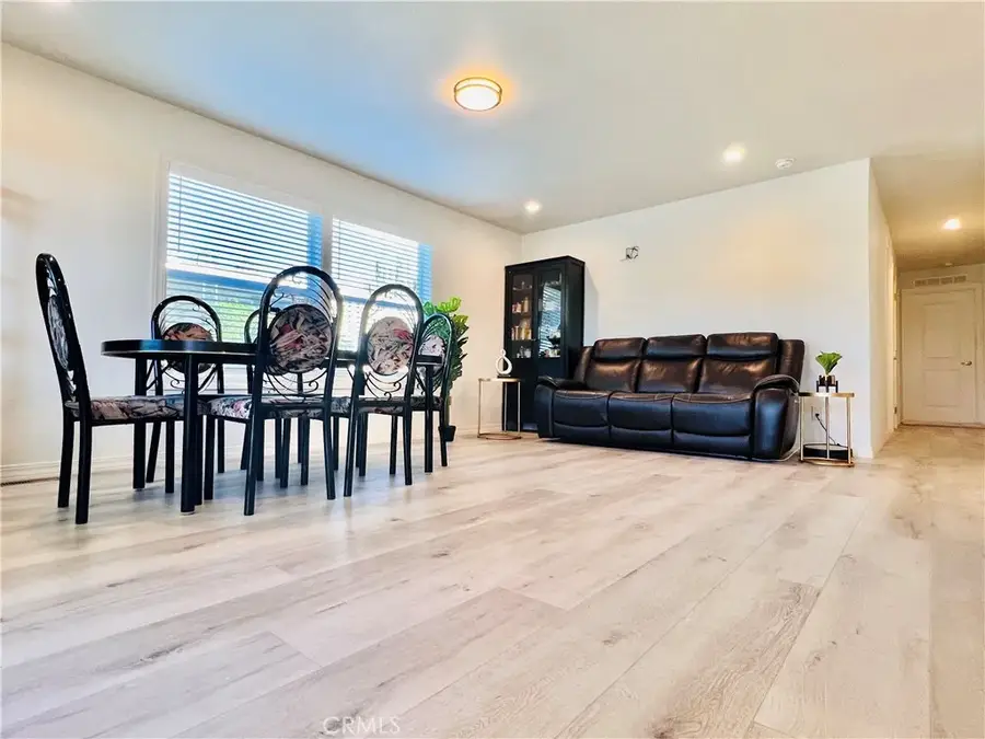 5800 Hamner #568, Eastvale, CA 91752 - Image #3