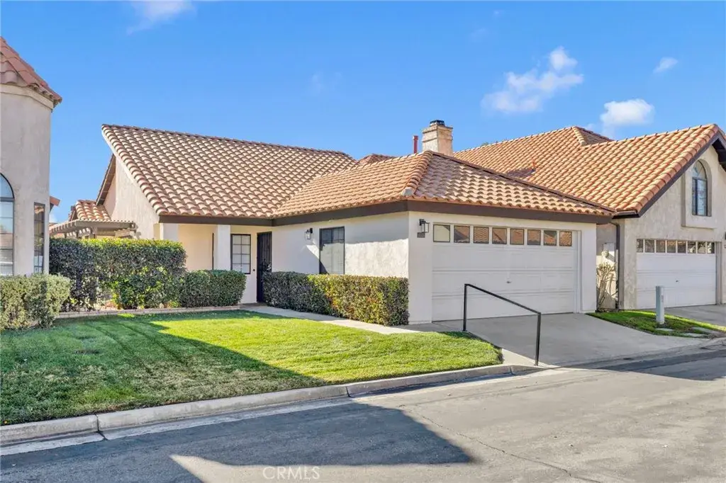 19265 Pine Way, Apple Valley, CA 92308 - Image #1