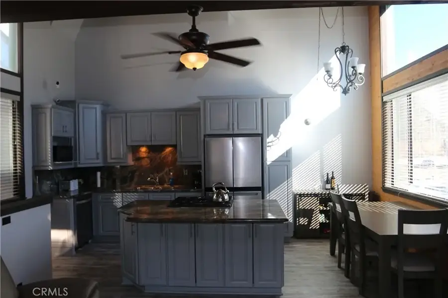 42537 Moonridge Road, Big Bear Lake, CA 92315 - Image #3