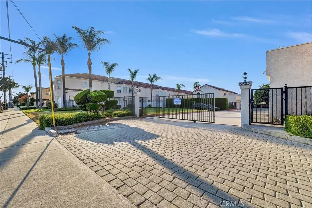 19555 E Cypress Street #P, Covina, CA 91724 - Image #1