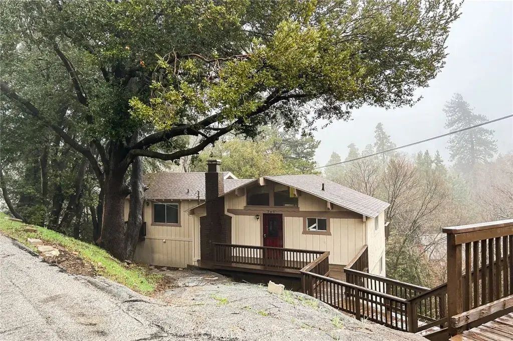 389 Dorn Drive, Crestline, CA 92325 - Image #1