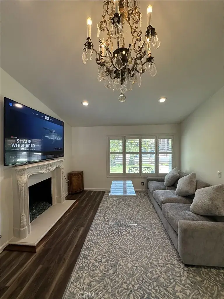 13191 Honeybee Street, Moorpark, CA 93021 - Image #2