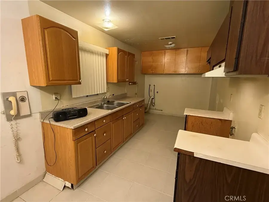 2221 San Bernardo, Hemet, CA 92545 - Image #3