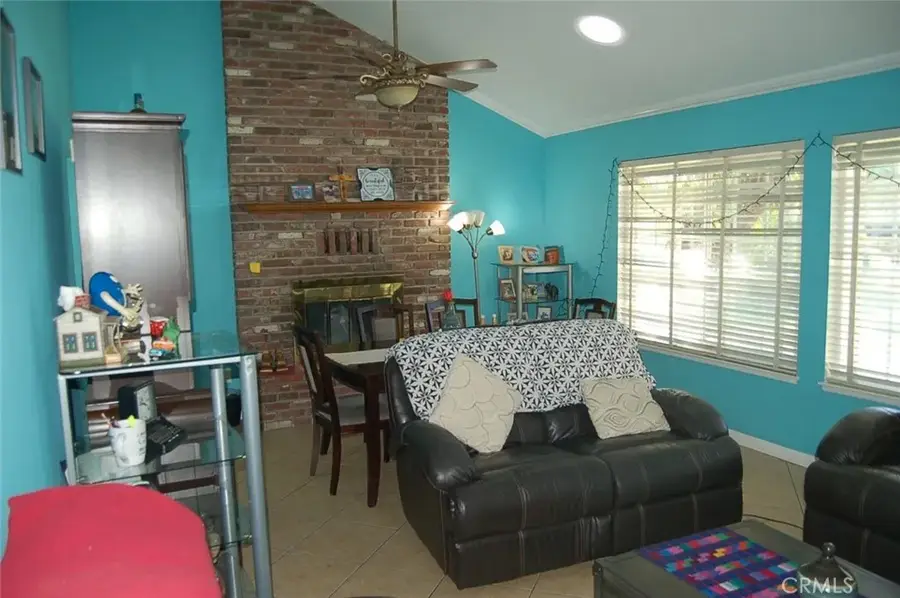 395 S Tamarisk, Rialto, CA 92376 - Image #3