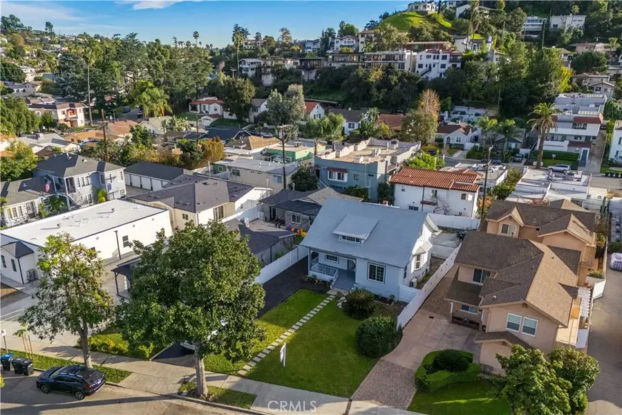 1318 E Garfield, Glendale, CA 91205 - Image #2