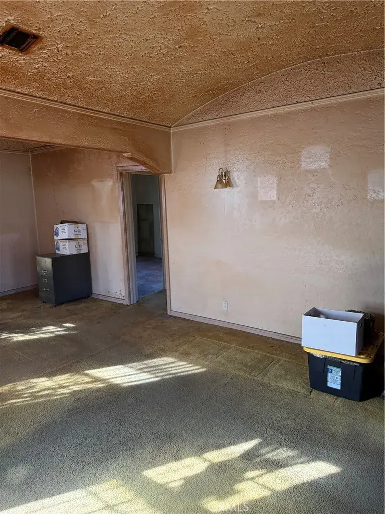 7611 S Hobart, Los Angeles, CA 90047 - Image #2