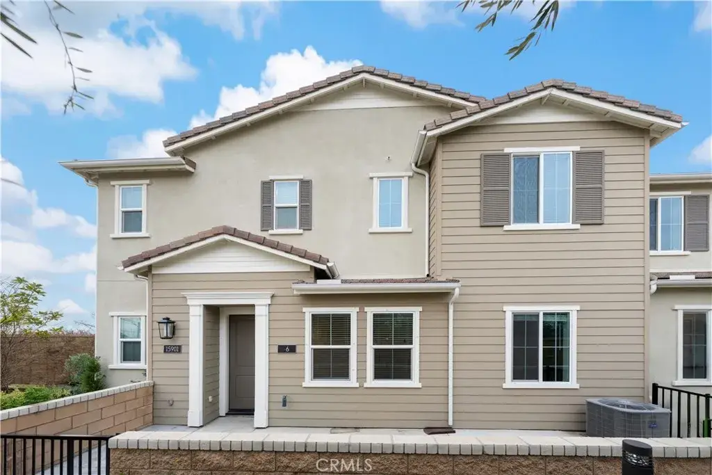 15901 Stresa Lane #6, Fontana, CA 92336 - Image #1