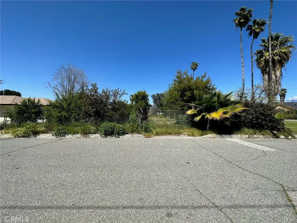 10679 Seamont, Loma Linda, CA 92354 - #1