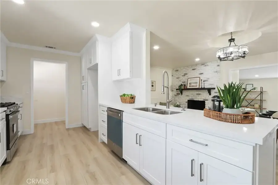 832 W Lucille Avenue, West Covina, CA 91790 - Image #3