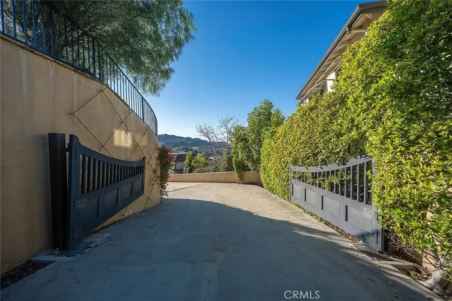 4430 Rosebank, La Canada Flintridge, CA 91011 - Image #2