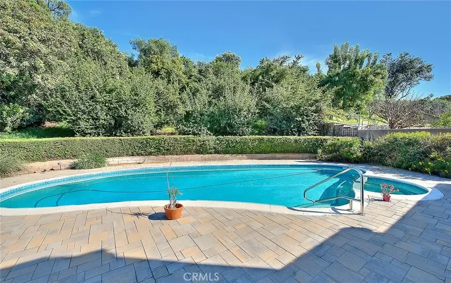 22 Gunsmoke, Phillips Ranch, CA 91766 - #3