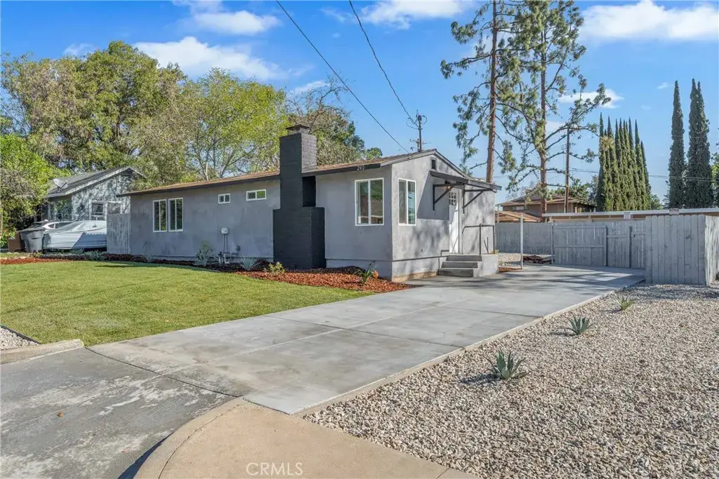 240 Olive, Claremont, CA 91711 - #1