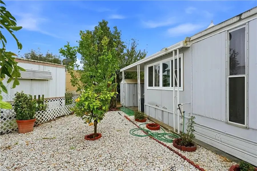 8787 Locust #24, Fontana, CA 92335 - #3