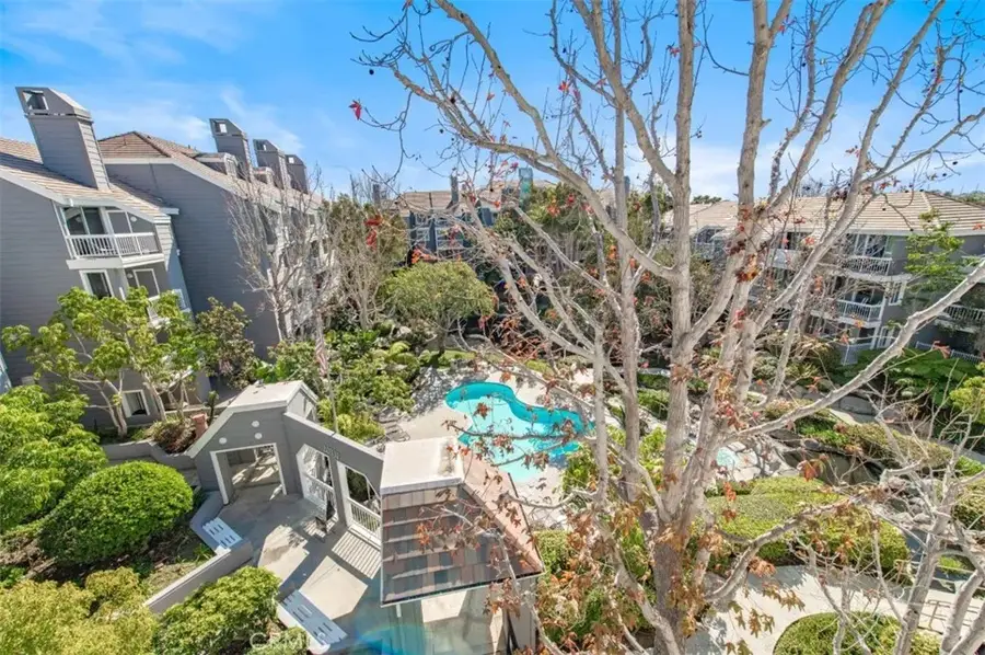 20301 Bluffside Circle #D401, Huntington Beach, CA 92646 - #2