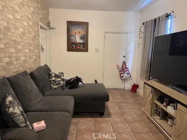 10743 Weigand, Los Angeles, CA 90059 - #2