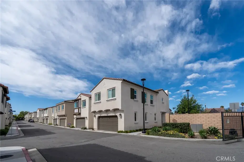 202 Bonita Lane, Rialto, CA 92376 - #1