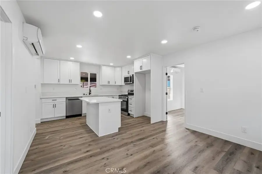 570 E 9th, Pomona, CA 91766 - #3