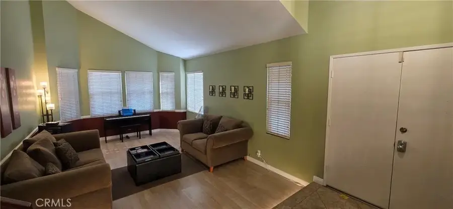 5 Navajo Trail Lane, Phillips Ranch, CA 91766 - #2