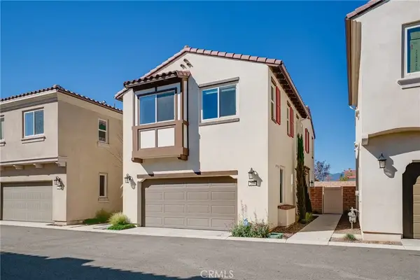 208 Bonita Ln, Rialto, CA 92376