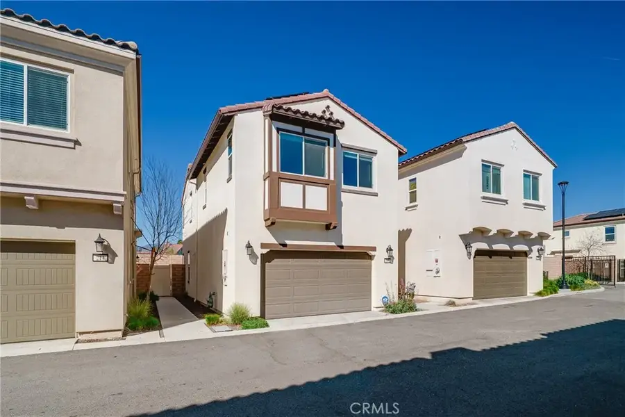 208 Bonita Ln, Rialto, CA 92376 - #3