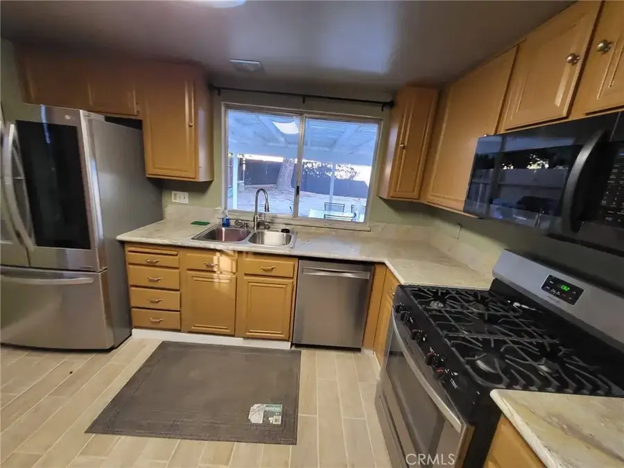 44025 Glenraven, Lancaster, CA 93535 - #2