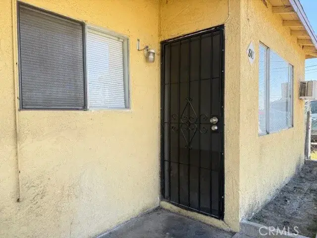818 E C St, Colton, CA 92324 - #2