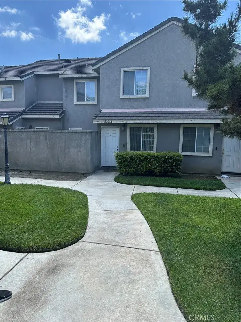 220 W Walnut #B, Rialto, CA 92376 - #1