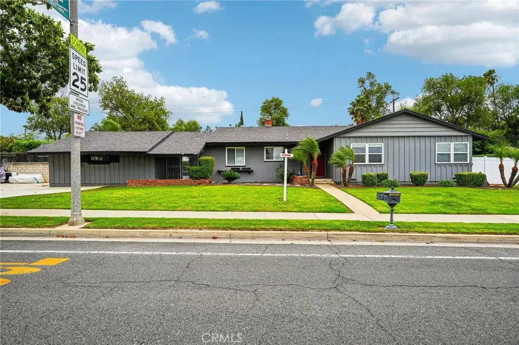 2424 Central, Riverside, CA 92506 - #1