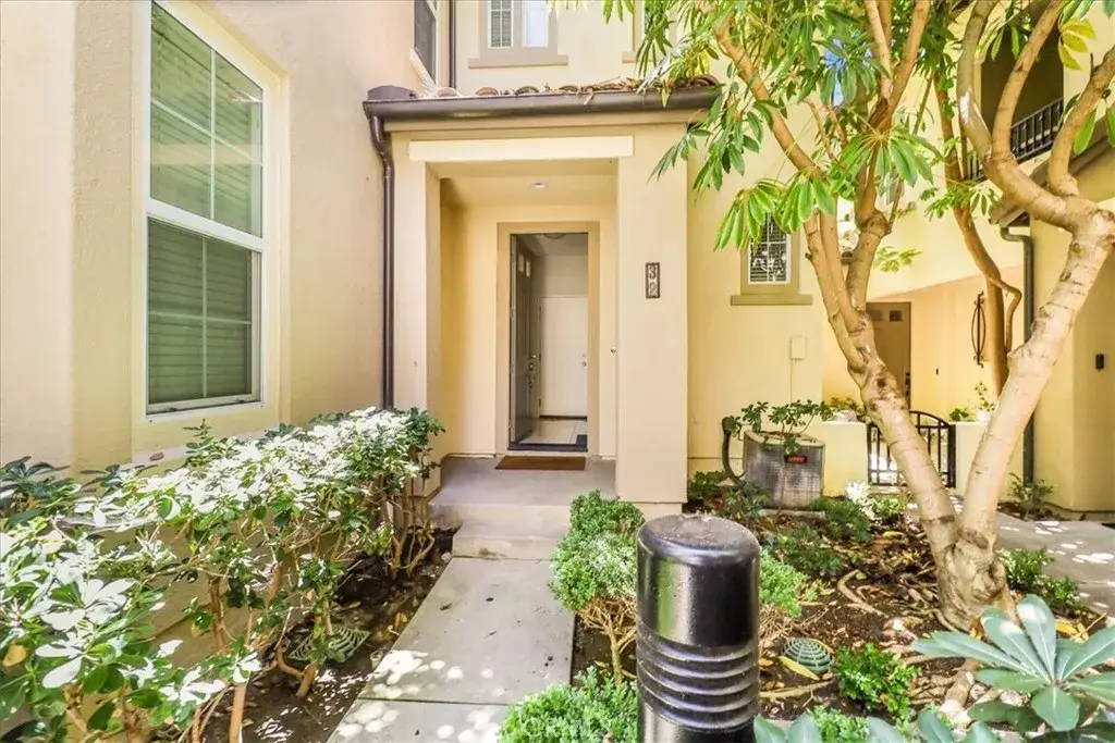 32 Perennial, Irvine, CA 92603 - #1
