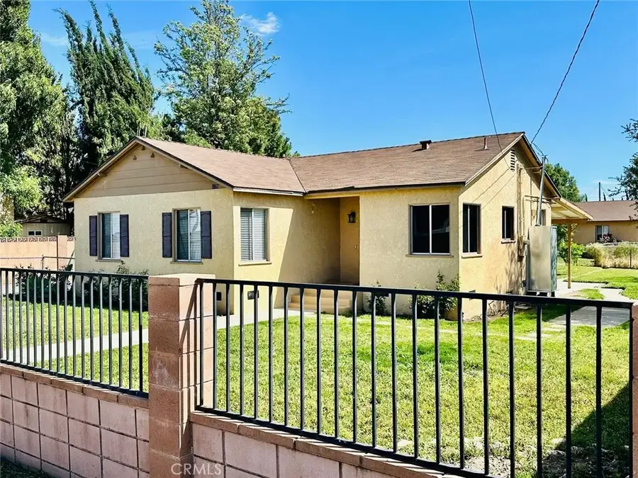 1375 N Sunflower Avenue, Covina, CA 91724 - #3
