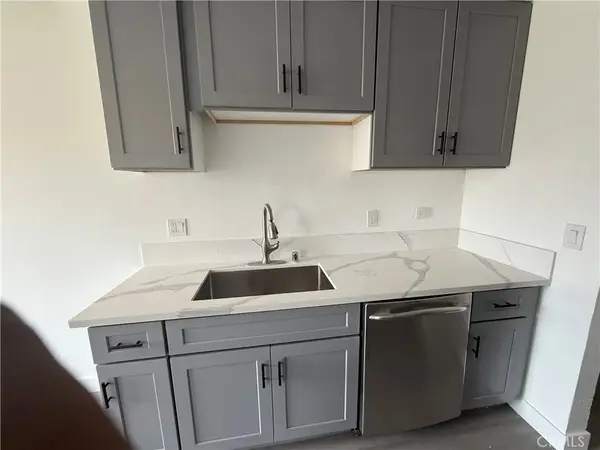 700 West La Veta Avenue #E4, Orange, CA 92868