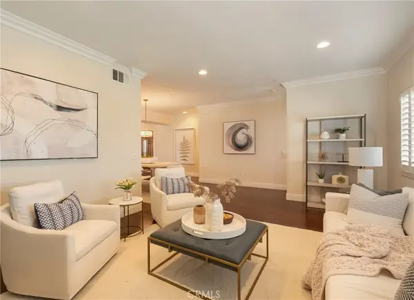 155 Harkness Avenue #6, Pasadena, CA 91106
