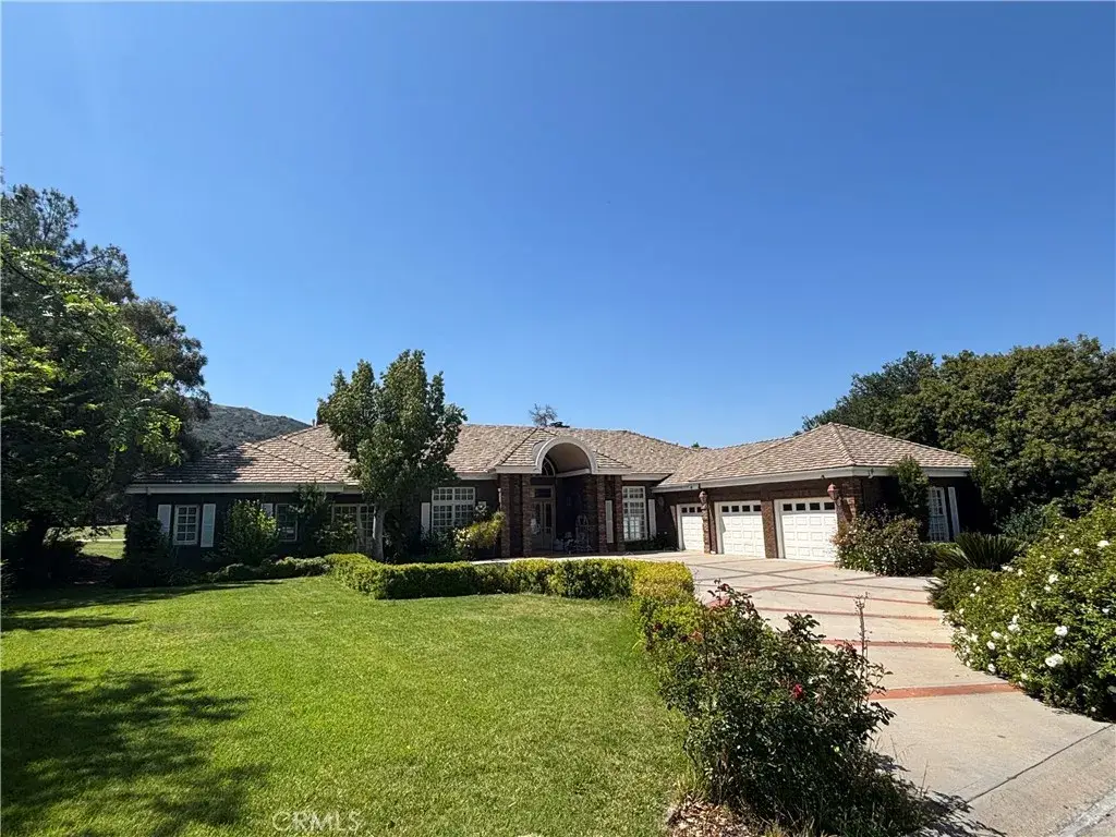 38261 Shoal Creek Dr, Murrieta, CA 92562 - #1