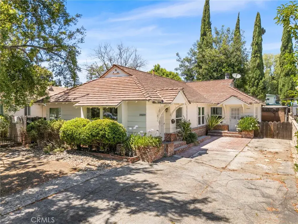 10559 Camarillo, North Hollywood, CA 91602 - #1