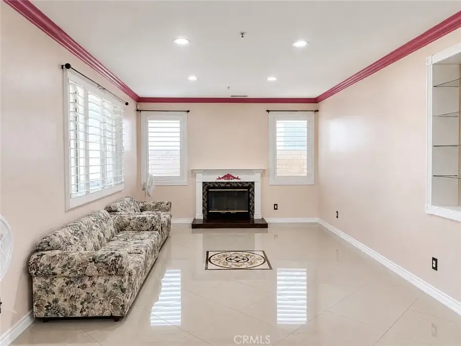 16872 Hazeltine Court, Fontana, CA 92336 - #2