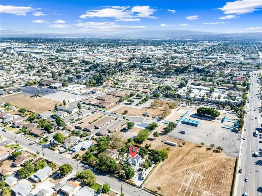 850 E Columbia, Pomona, CA 91767 - #3