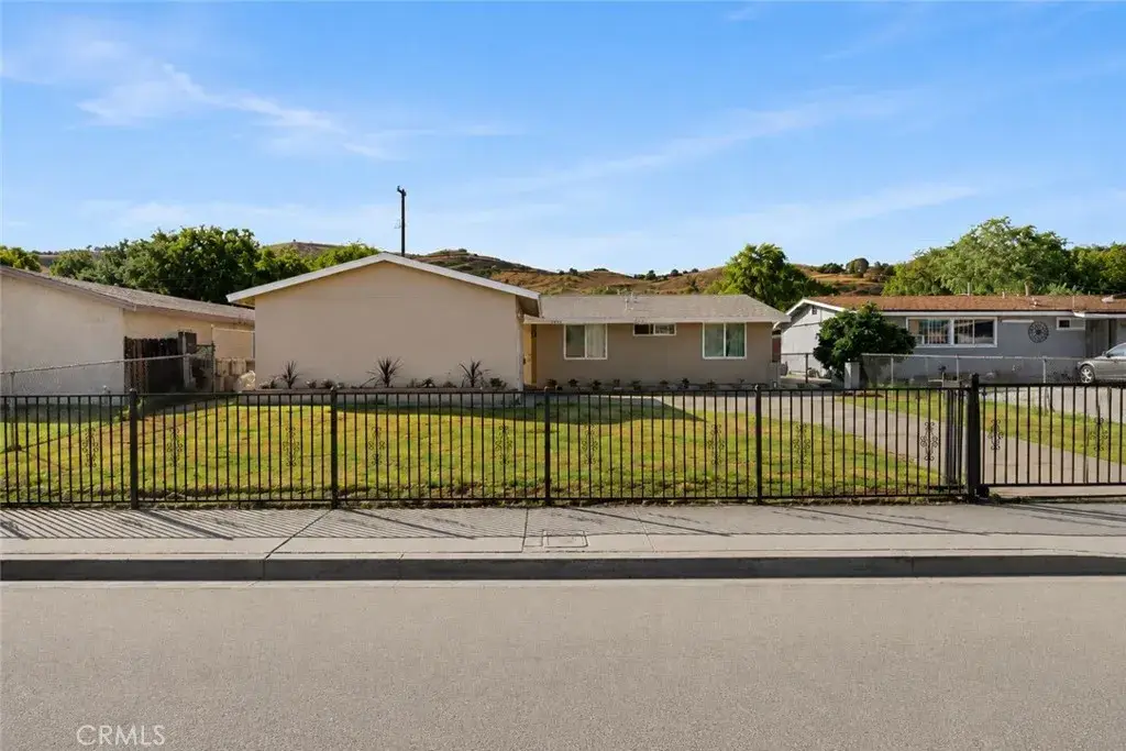 2243 Concord, Pomona, CA 91768 - #1