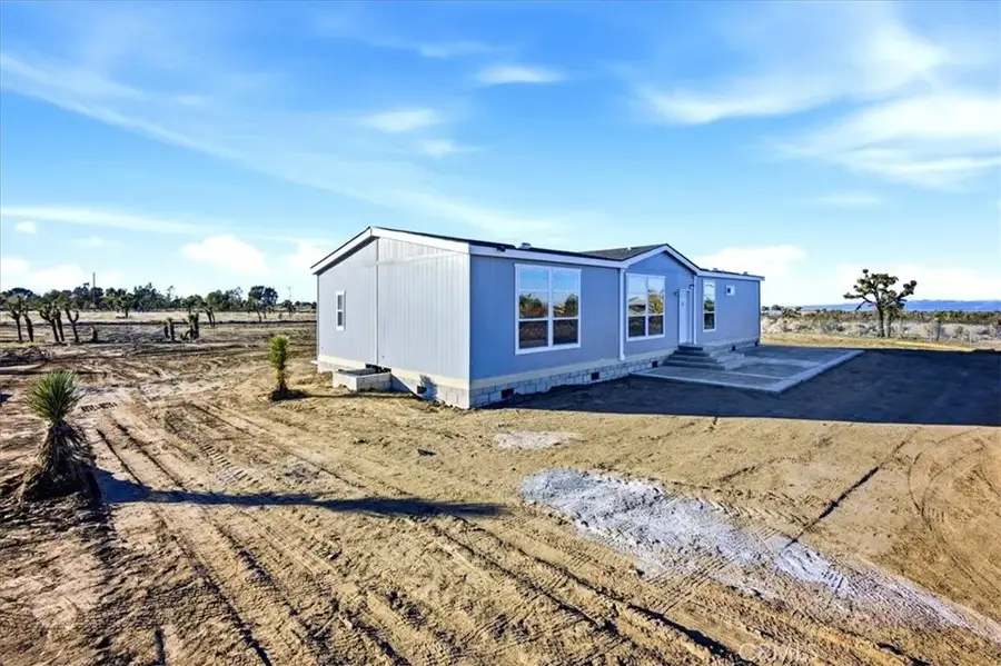 12076 Lager Road, Phelan, CA 92371 - #2