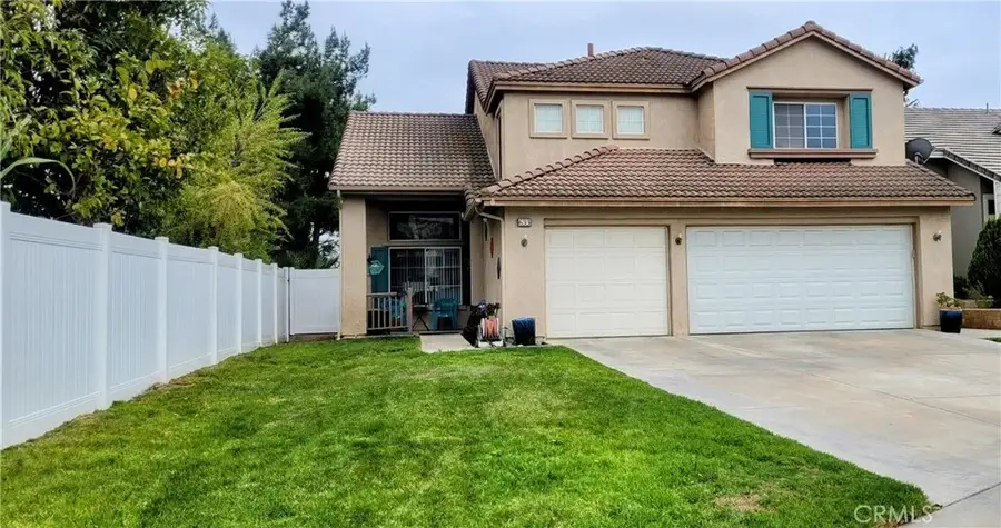 633 Linden Cir, Corona, CA 92879 - #2