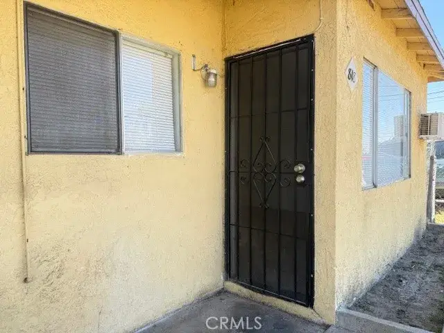 818 E C St, Colton, CA 92324 - #2