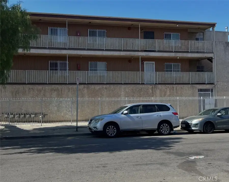 7001 S Main Street, Los Angeles, CA 90003 - #3
