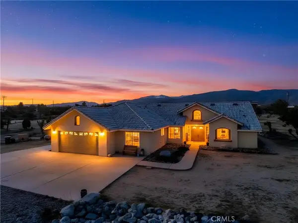 1825 Smoke Tree, Pinon Hills, CA 92372